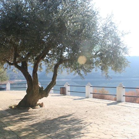 CENTRO DE OCIO ALÚA Casa Rural Iznájar Lago de Andalucía Exterior foto